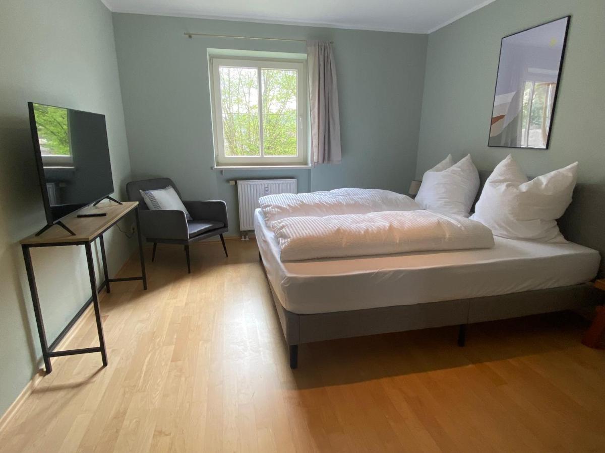 Modern Eingerichtete Wohnung Mit 2 Schlafzimmern Bergen  Exterior photo